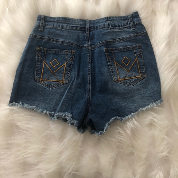 Kindom denim shorts with sequin pockets - Size 28 - Picture 4 of 4